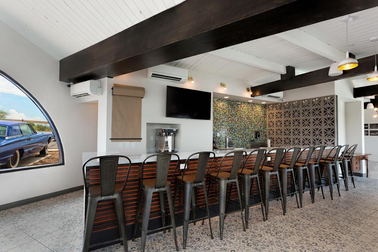 Hotel Mccoy - Art, Coffee, Beer, Wine توسن المظهر الخارجي الصورة